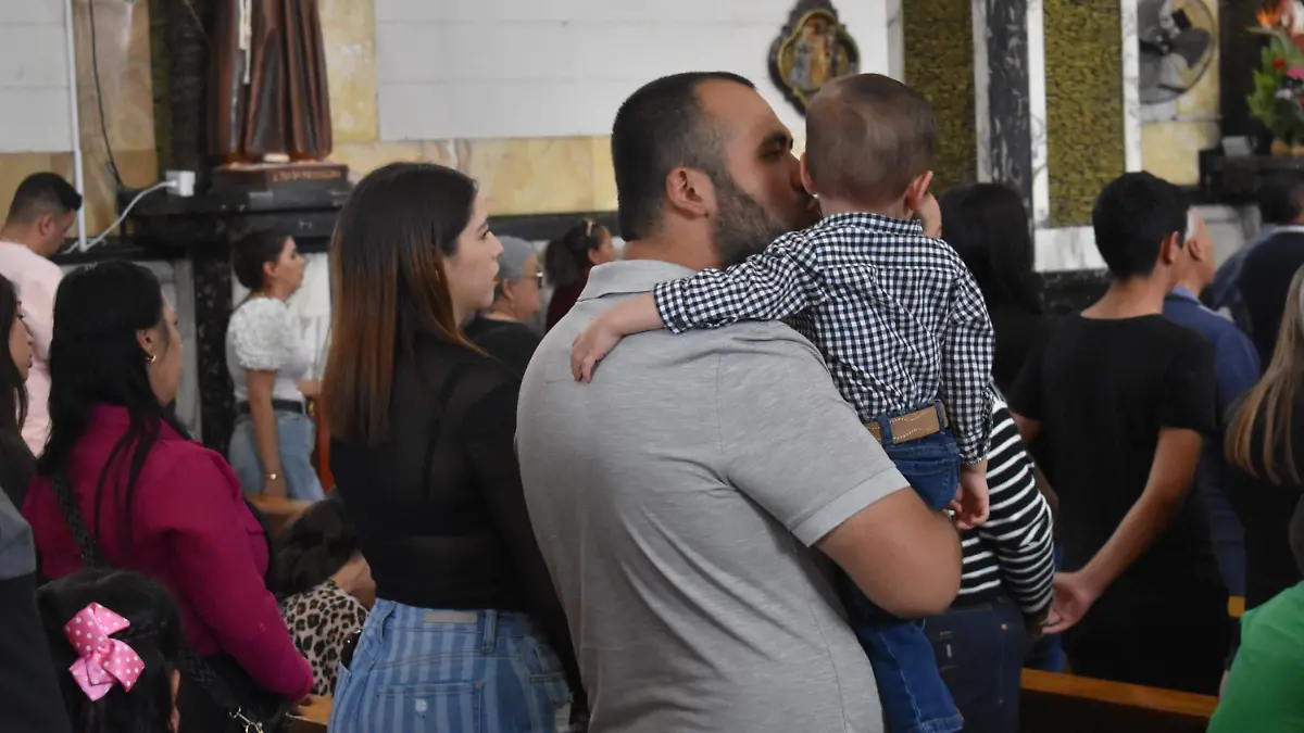 familia 2 nota de javier