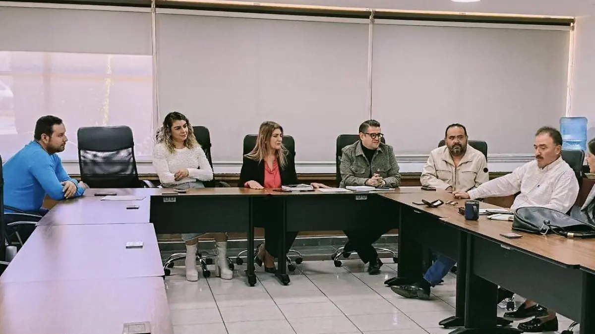 Reunión de autoridades del Tecnológico de Parral con el regidor Javier Lazos