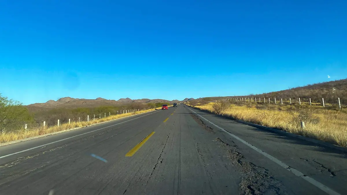 Carretera vía corta a Chihuahua en malas condiciones