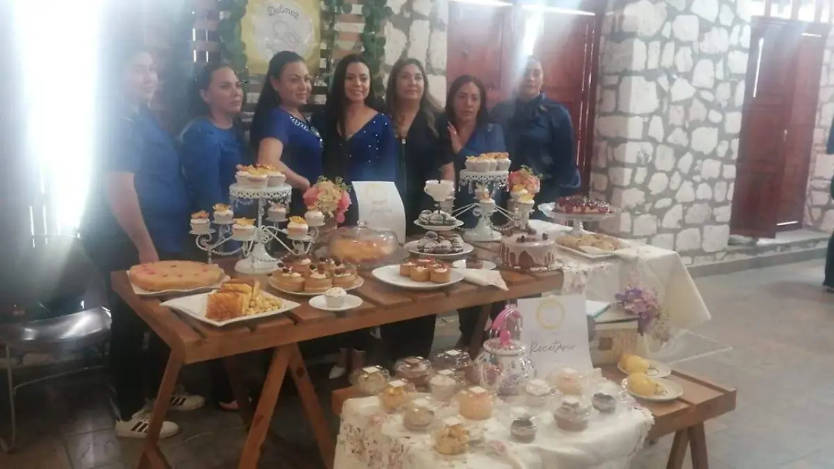 Personas que culminaron su curso de autoempleo