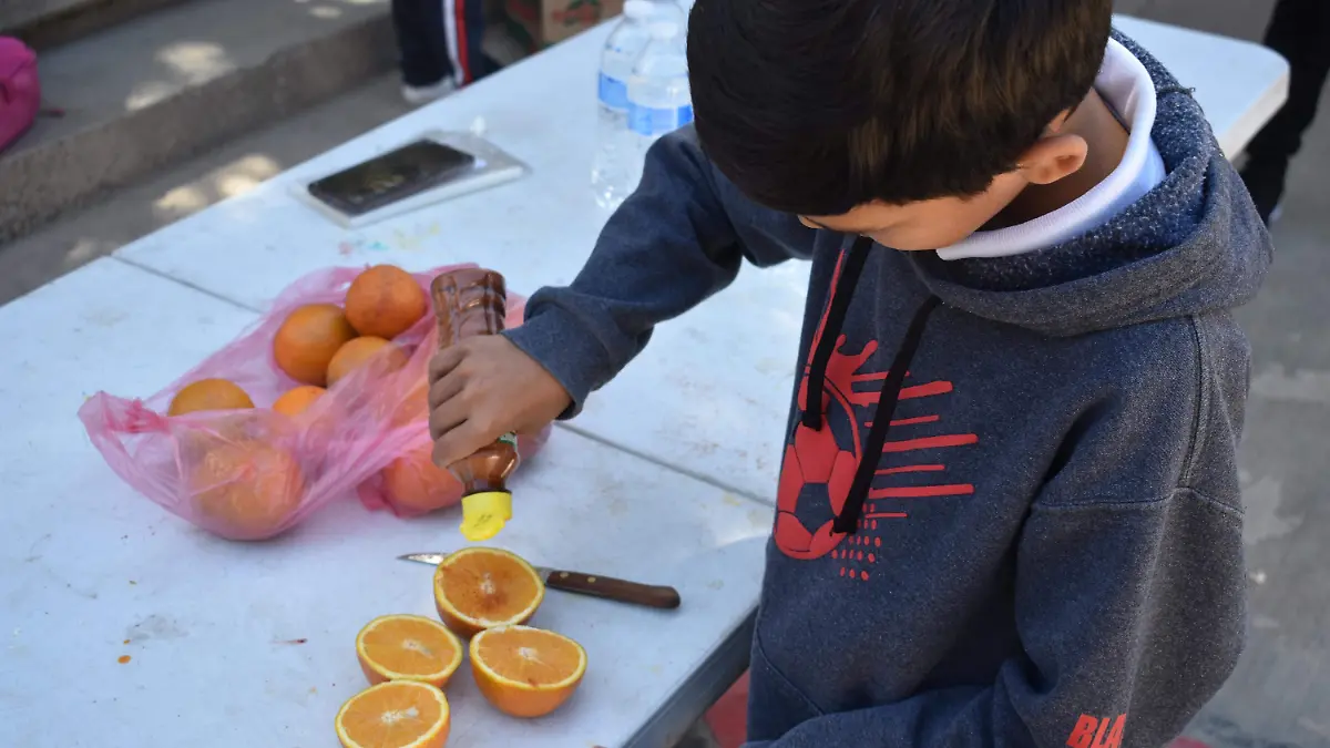 chatarra 4 Hoy comenzó la venta de comida saludable en las escuelas, esto para mejorar la salud de los estudiantes.