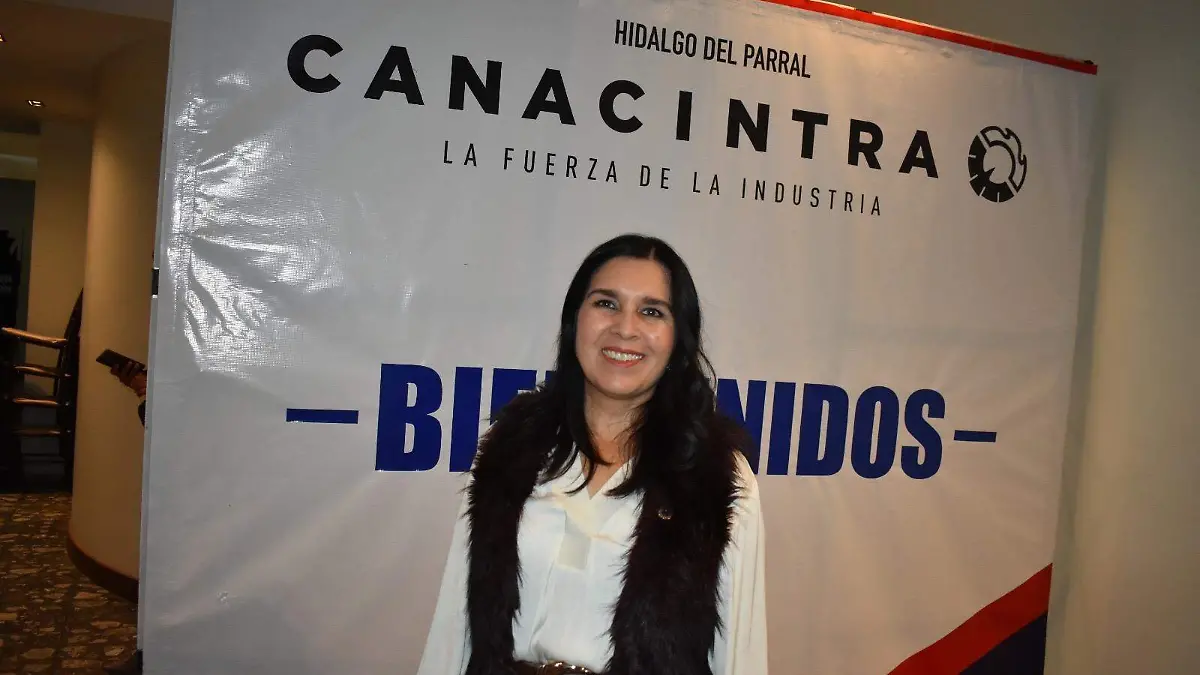 Vannia Reyes, presidenta de Canacintra Parral