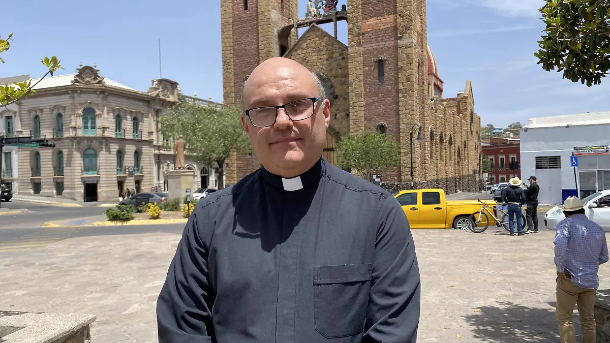 Padre Leonel Larios, portavoz de la Diócesis de Parral