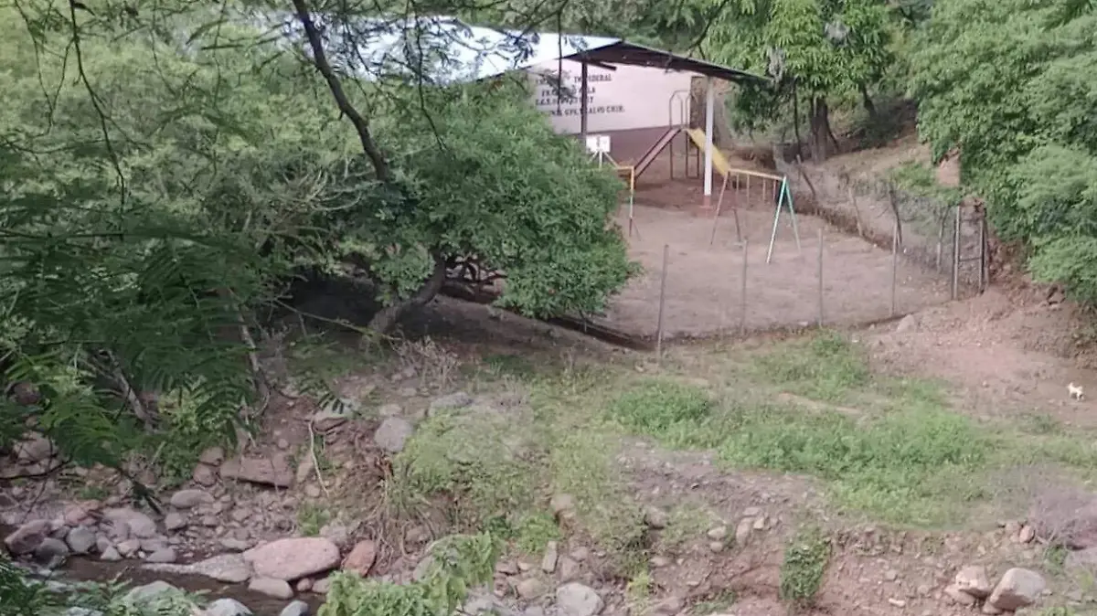 Escuela Francisco Villa en la comunidad del Encinal 