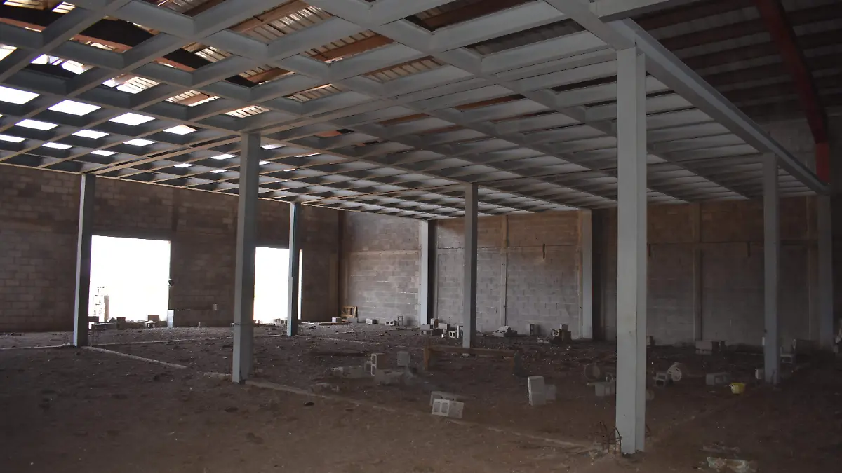 rastro tif 3 parada se encuentra la obra de la construcción del nuevo rastro TIF en la carretera a Matamoros.