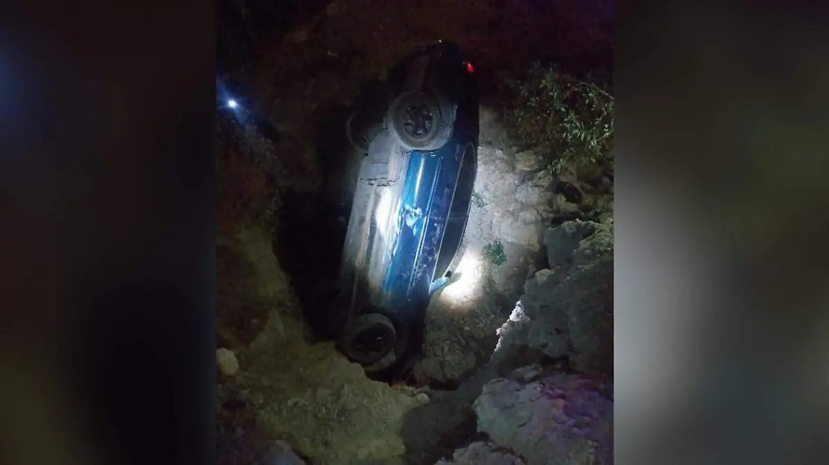 Automóvil Volcado Parral Policiaca Bueno