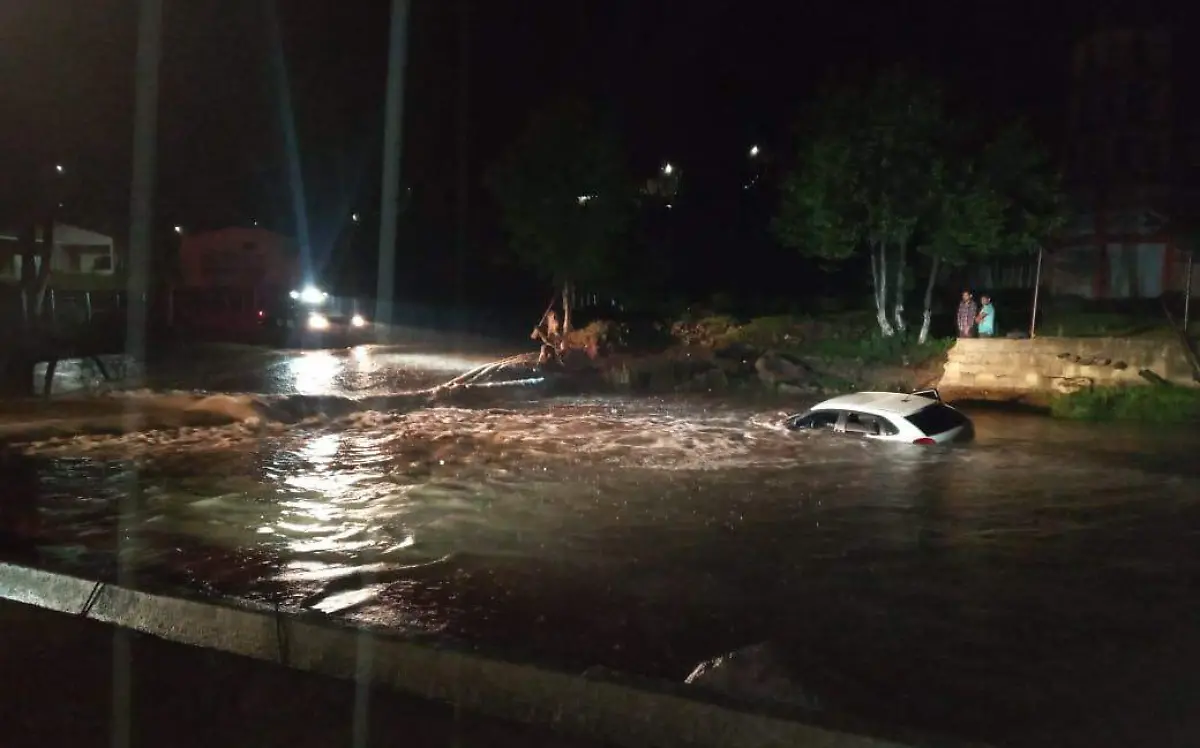 carro-guadalupe-y-calvo