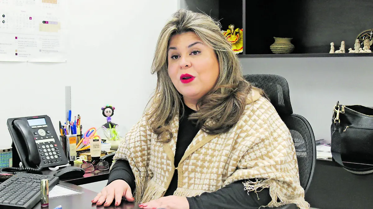 JUAREZ ESTUDIANTES DESCONECTADOS...judith soto. olga casas (2)_CMYK