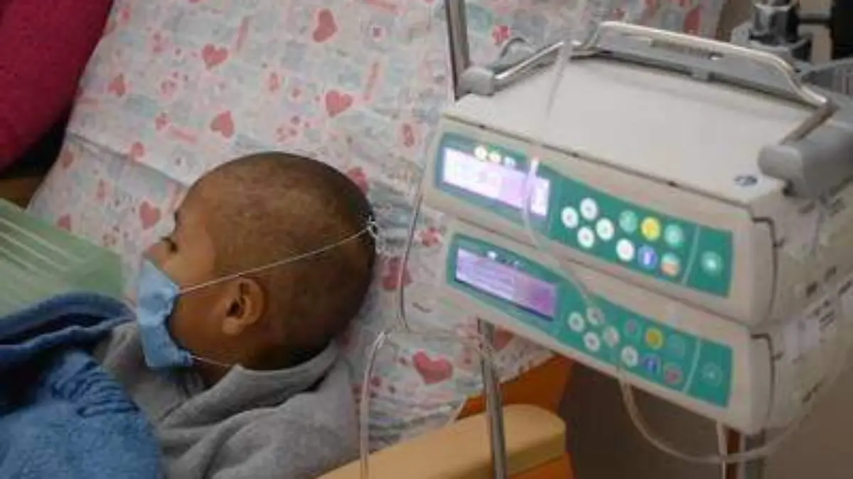 Cancer infantil niño con cancer