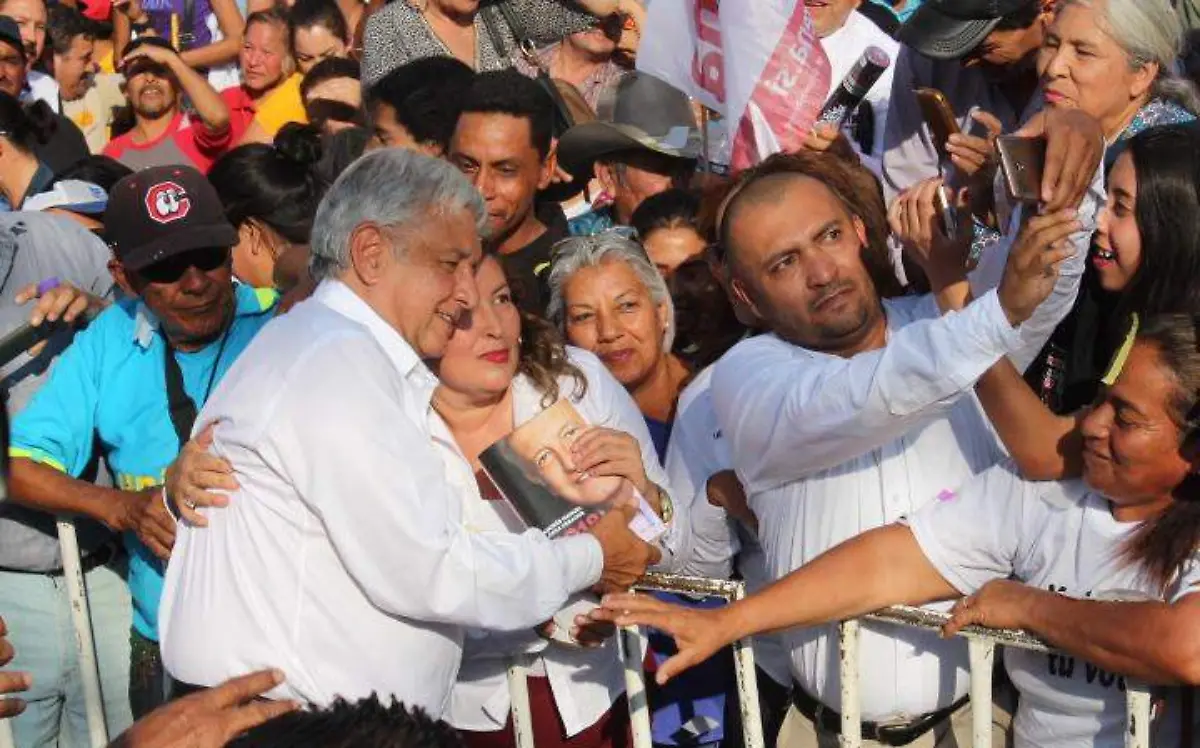 RECIBIRA AMLO A AGRICULORES... ARCHIVO