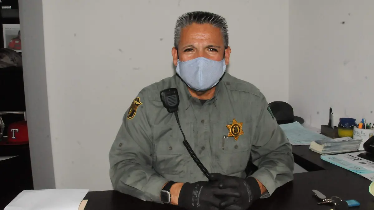 QUEJAS-Luis Cobos
