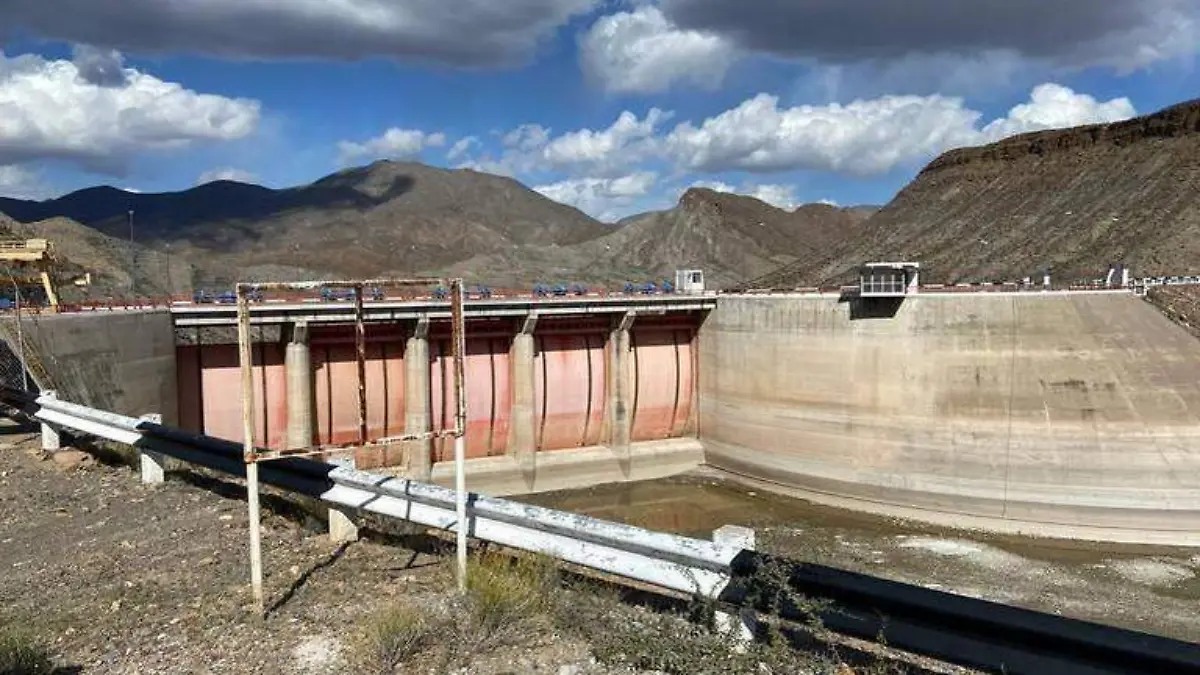 17 JUN 2020. Acuerdan estudio privado de batimetría a presa El Granero