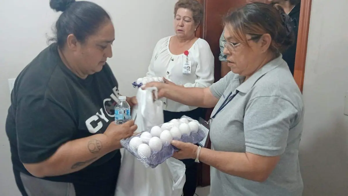 despensas 3 Presidencia municipal arranco la entrega de despensas a grupos vulnerables.