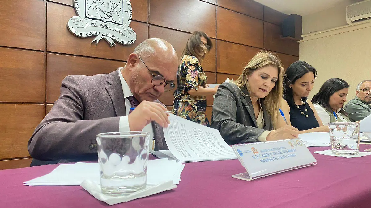 firma de convenio luis murillo 