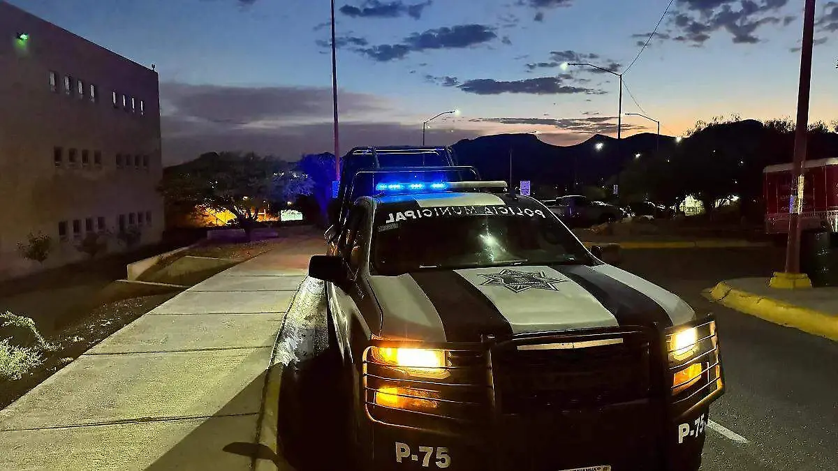 ataque a policias... adrian barron