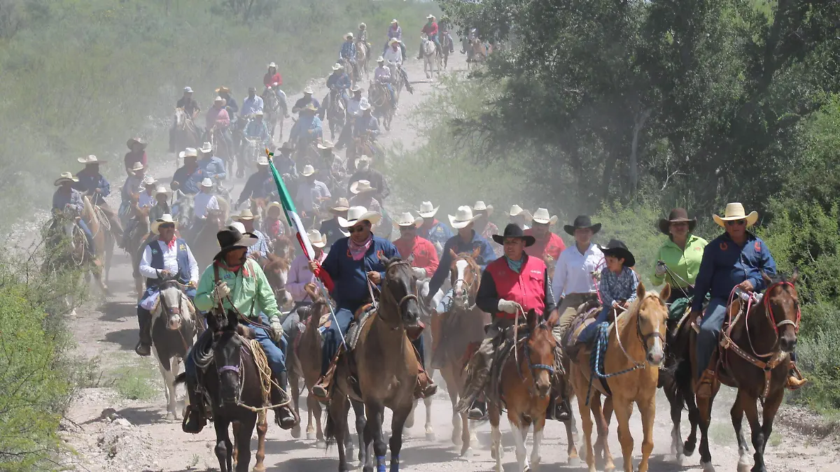 cabalgata 4 nota de rosy