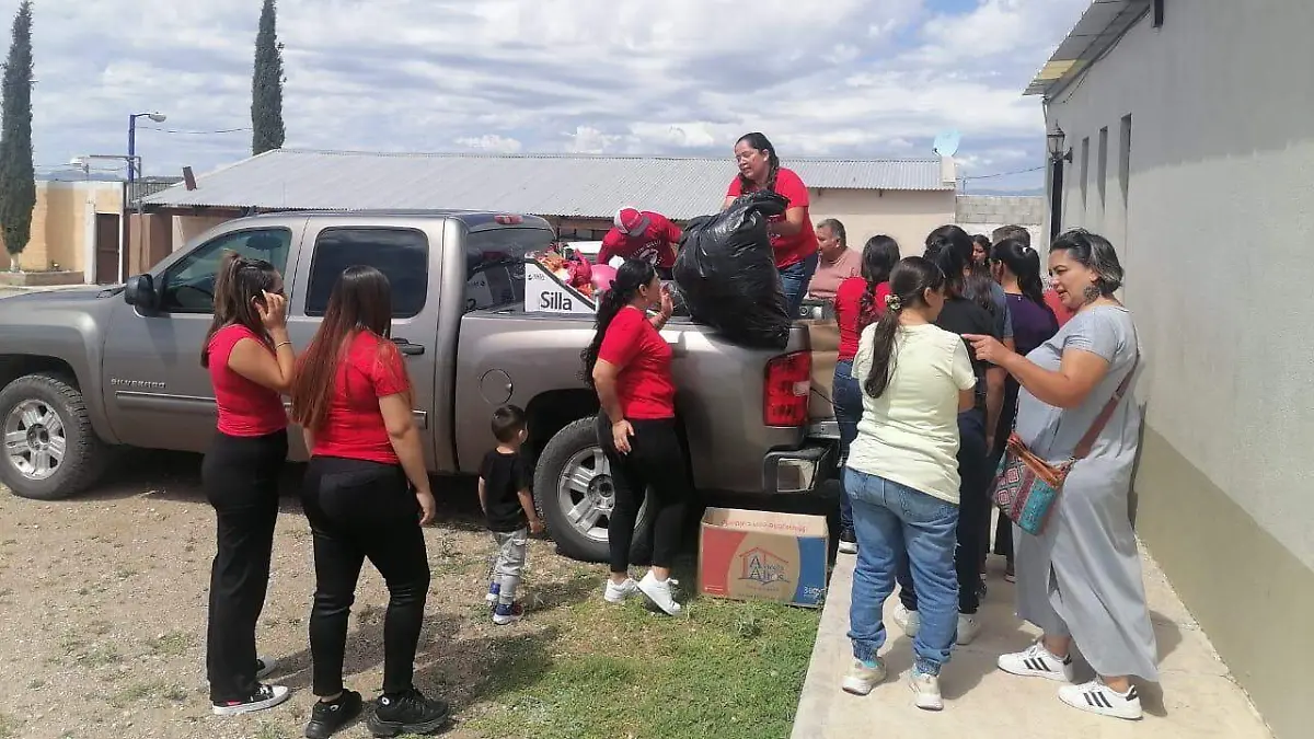 Maestros en casa hogar de Matamoros 2