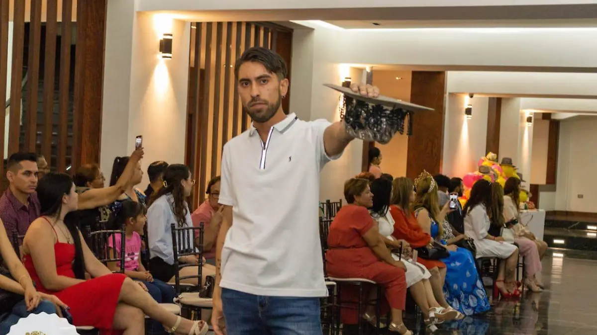 Modelo Brandon Chaparro