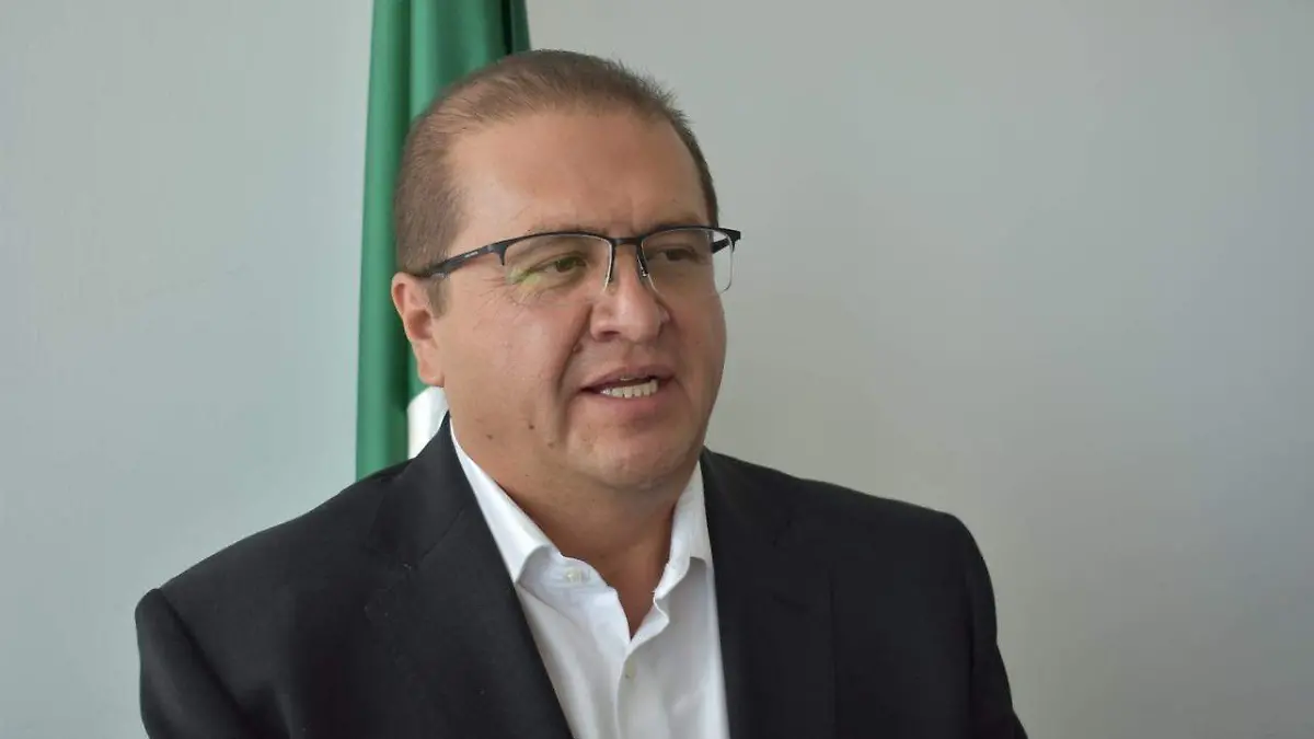 Alcalde Salvador Calderón