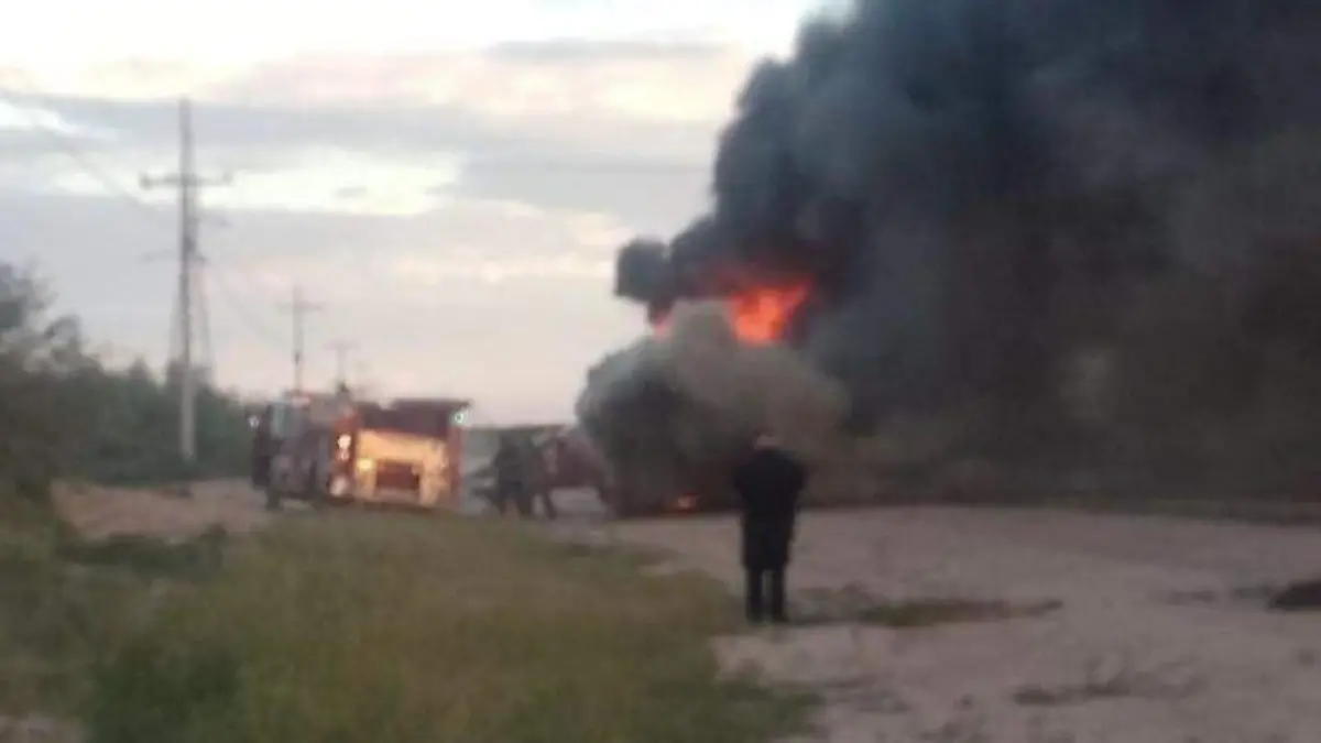 Incendio en carretera camargo 