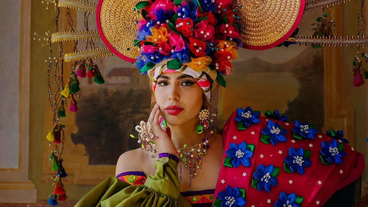 Traje tipico "Centinela Tarahumara"