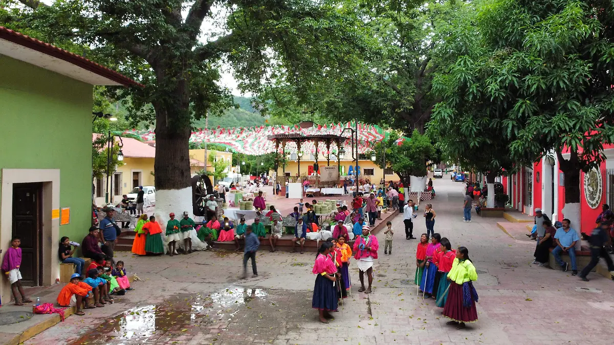 Mercadito Turístico en Batopilas 2