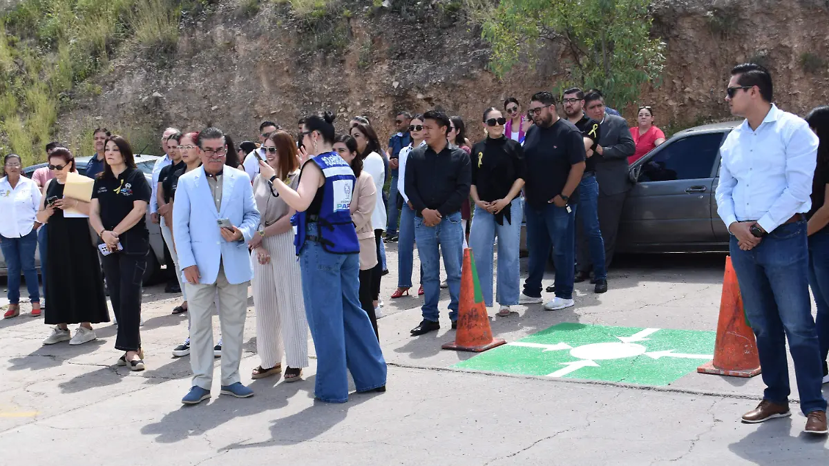 simulacro 5. Se llevo a cabo a nivel nacional simulacro de evacuación por parte de protección civil.