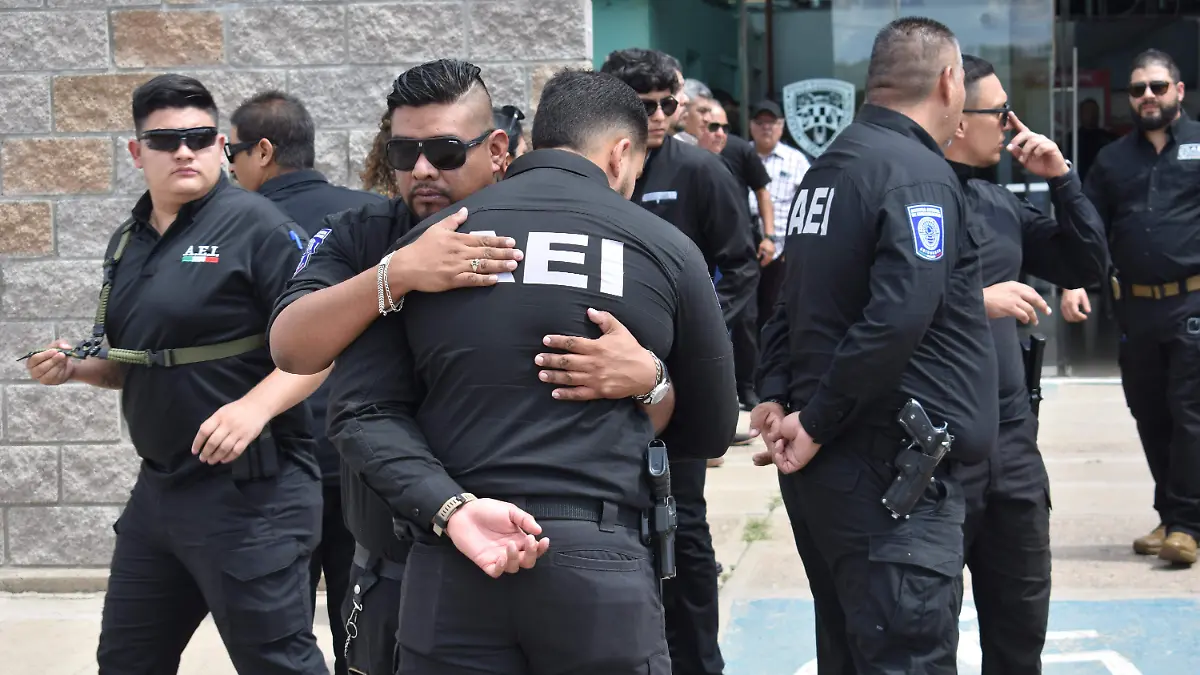 homenaje 1. despiden en fiscalía al comandante guereque.