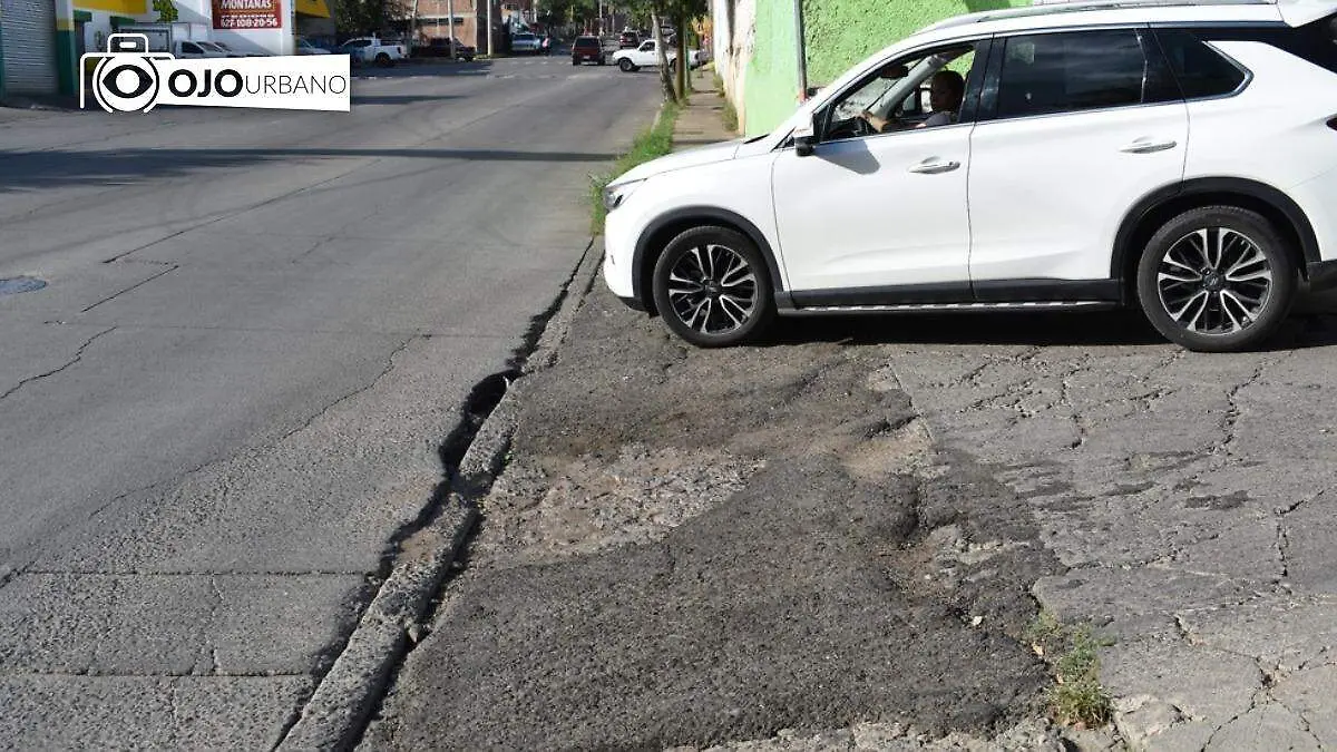Bache en la calle Suiza