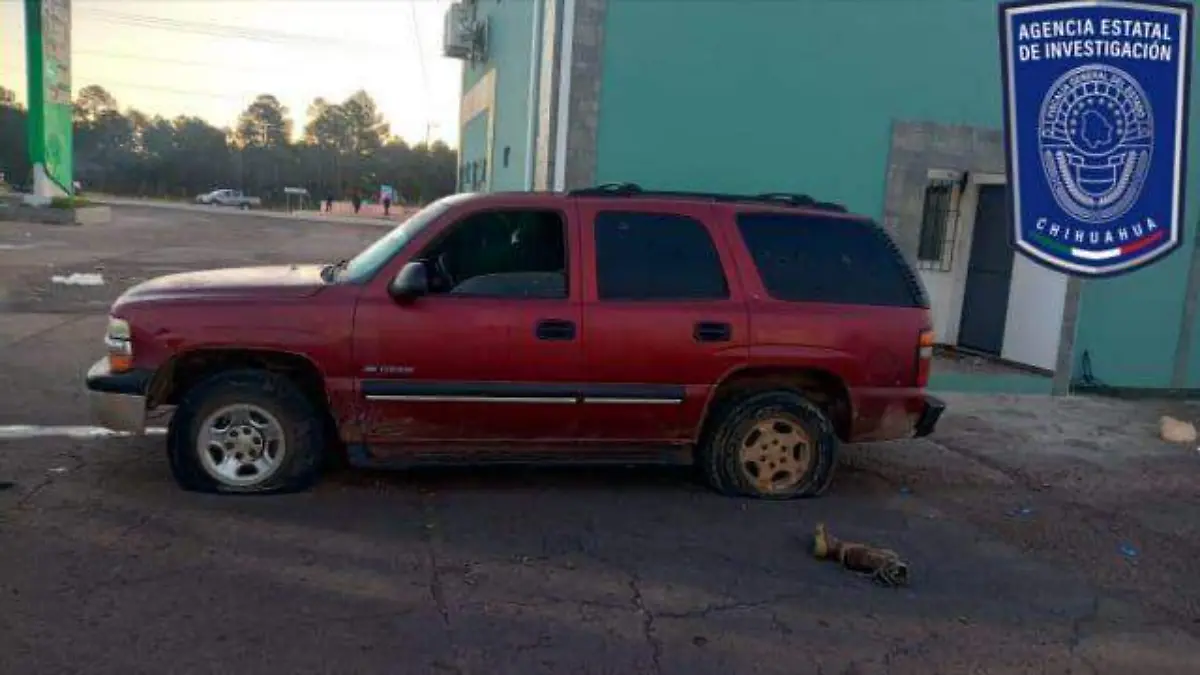 Camioneta baleada en Guachochi