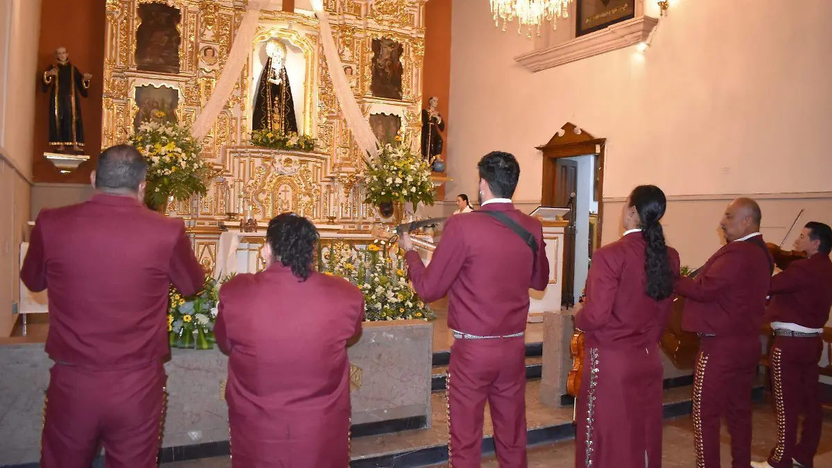 Virgen de la soledad 1