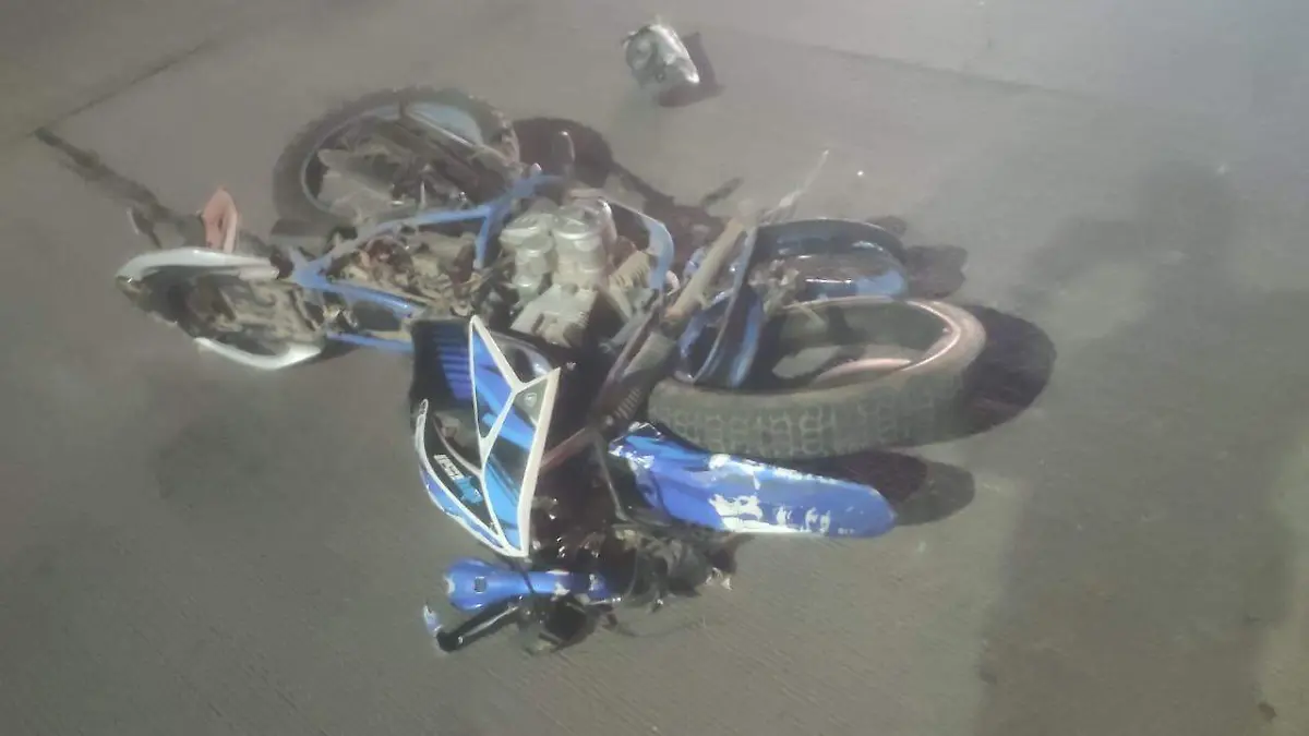 CHOQUE DE MOTO CORTESÍA SEGURIDAD PUBLICA MUNICIPAL