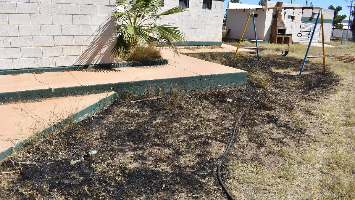 estadio 7. El estadio de beisbol fue robado y dañado en sus instalaciones, así lo informó del patronato de beisbol. 