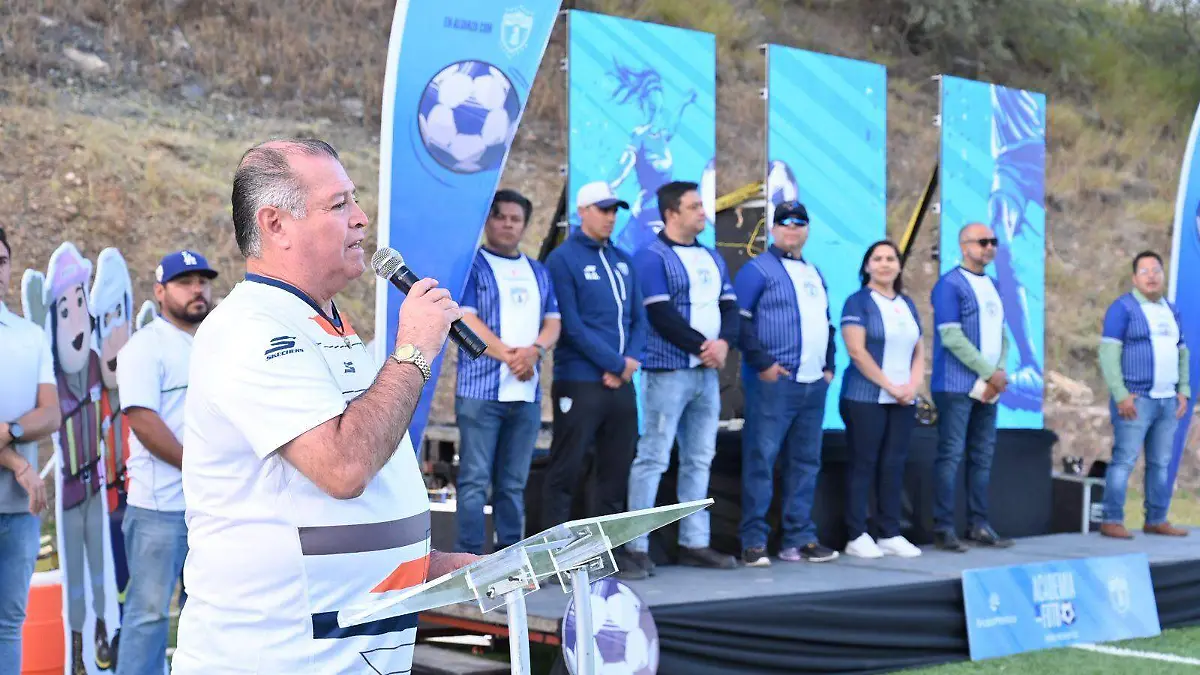 Grupo Mexico, Escuela de Futbol