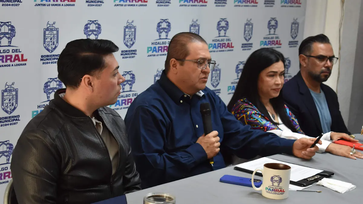 platicando 6. En presidencia municipal dan a conocer la programación de "Platicando con los muertos" que año con año se lleva a cabo.