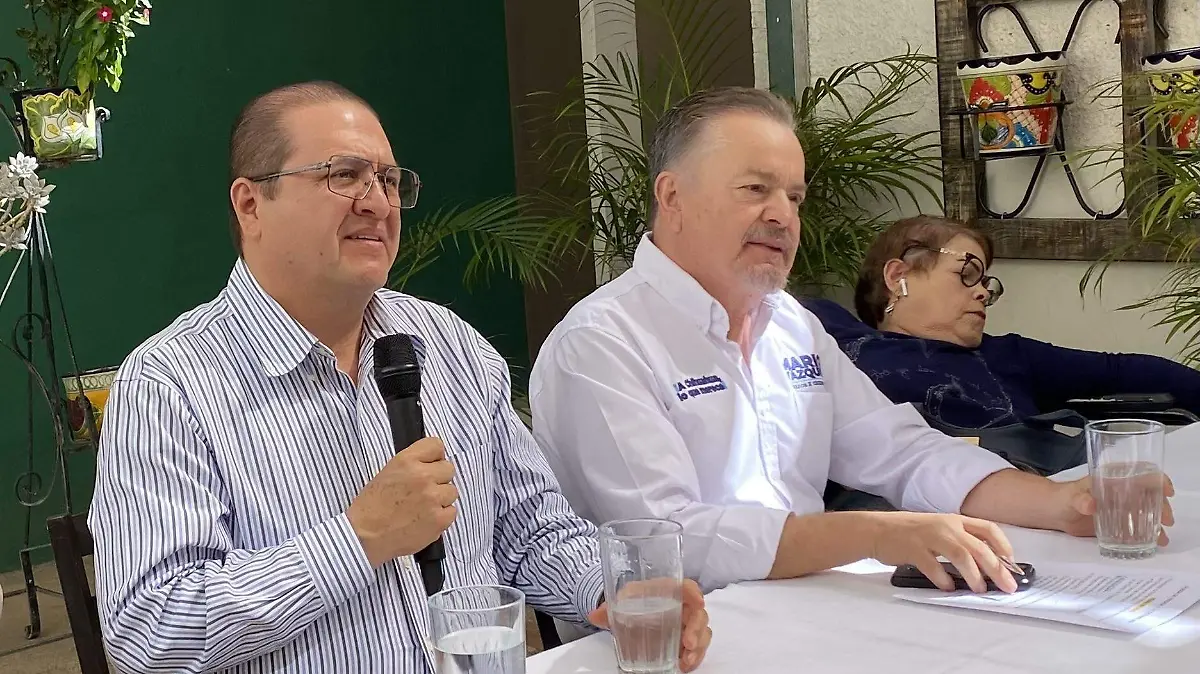 Alcalde Salvador Calderón y Senador Mario Vazquez