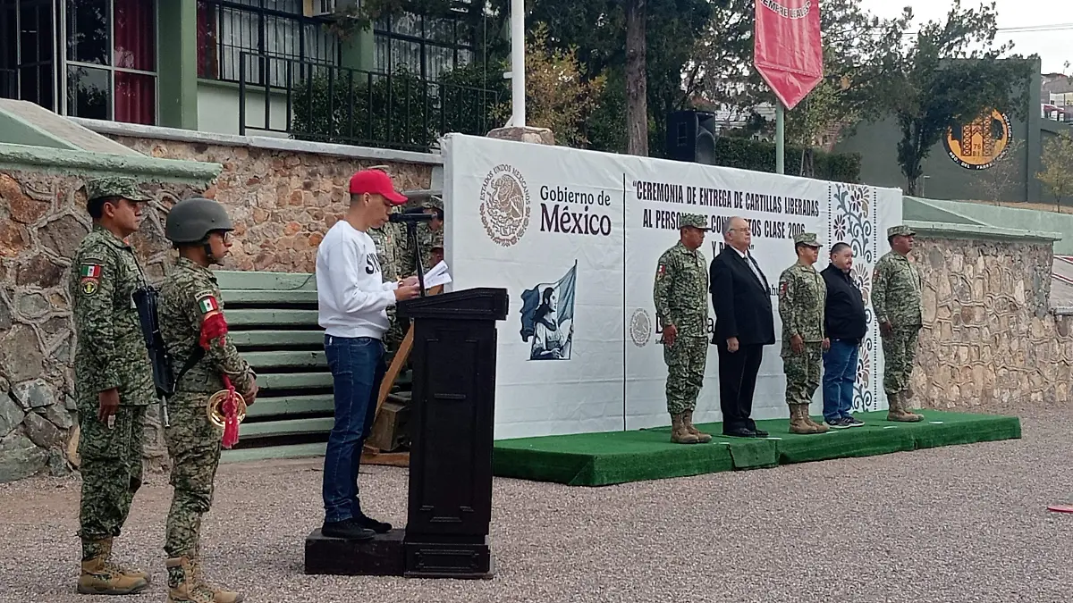 Ceremonia entrega de cartillas SMN