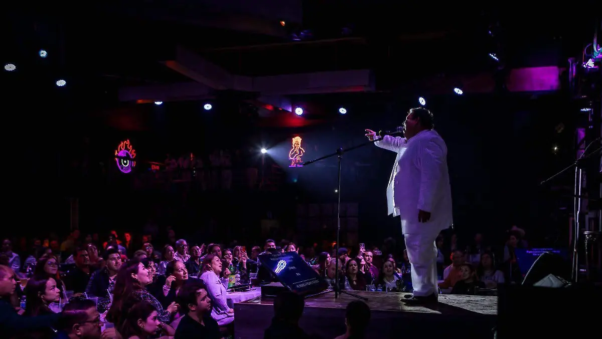 MUSICO MARTIN- CORTESIA MARTIN CAZARES (2)