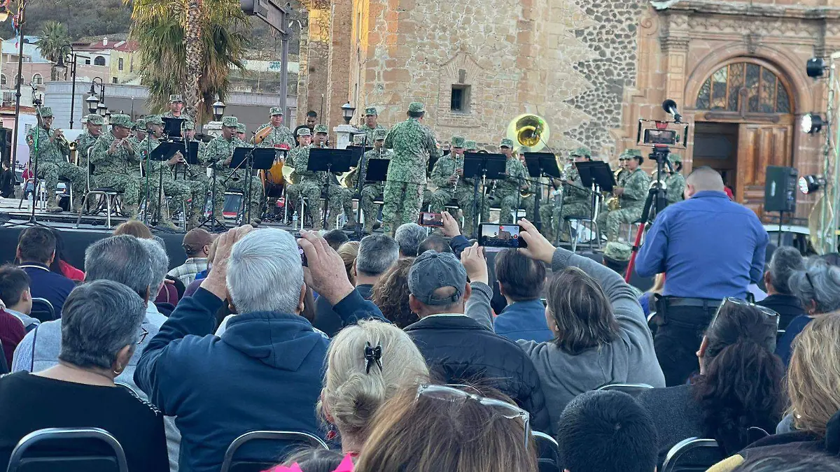 CONCIERTO 3.jpg