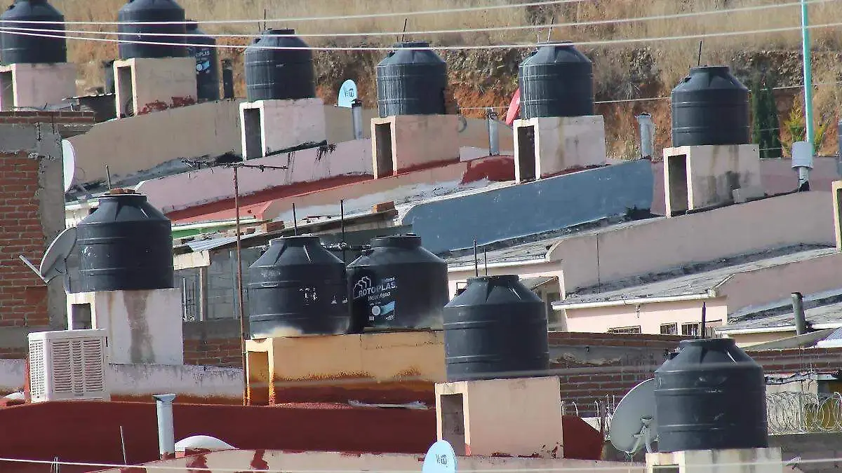 PRESA PARRAL TINACOS