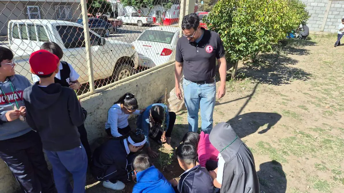 5d703bd9-40a7-40a2-9de5-1d0bd5e7abac