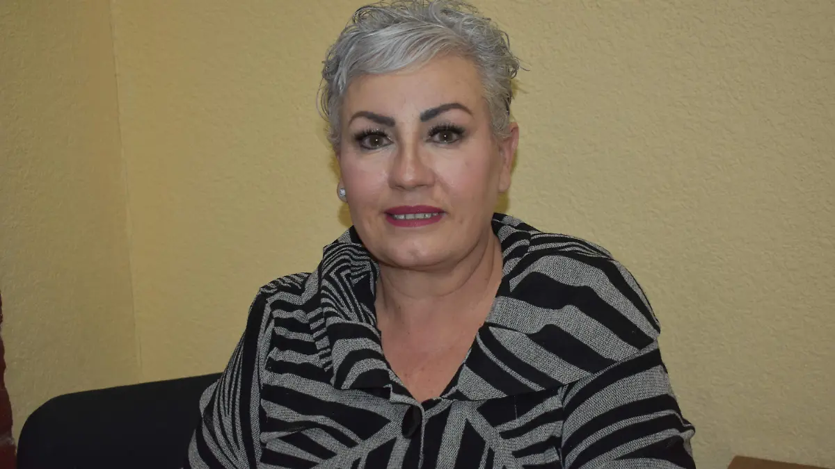 partera 5. Luz Elena Portillo con casi cuatro décadas de experiencia, la enfermera y partera documenta los cambios en la atención obstétrica.