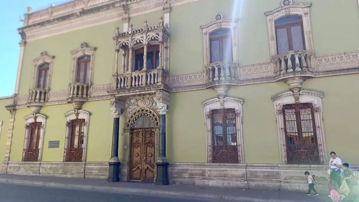 28642bd5-212f-4d32-ae17-02a3e1865a09