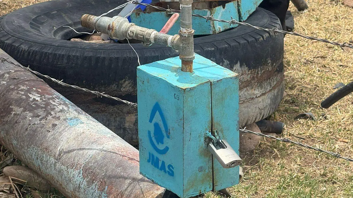 82570