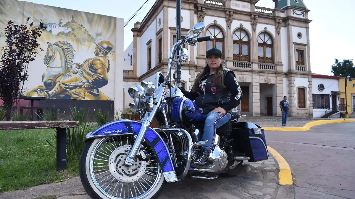 BIKER MUJERES PORTADA