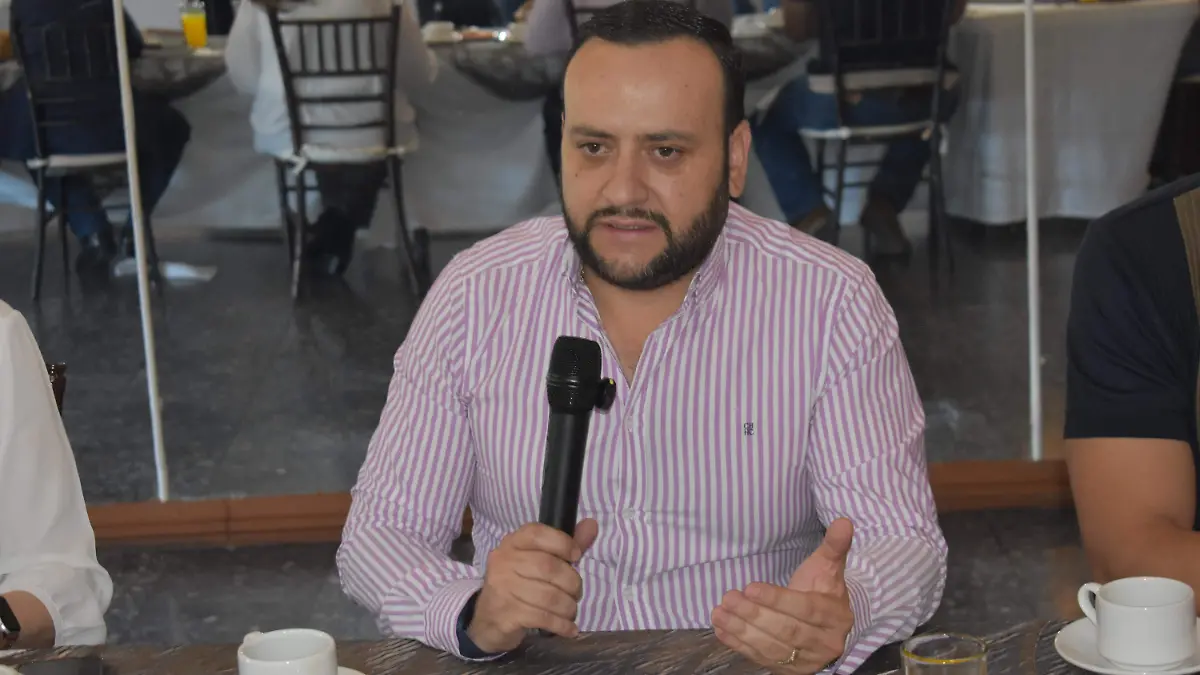 arturo medina 2