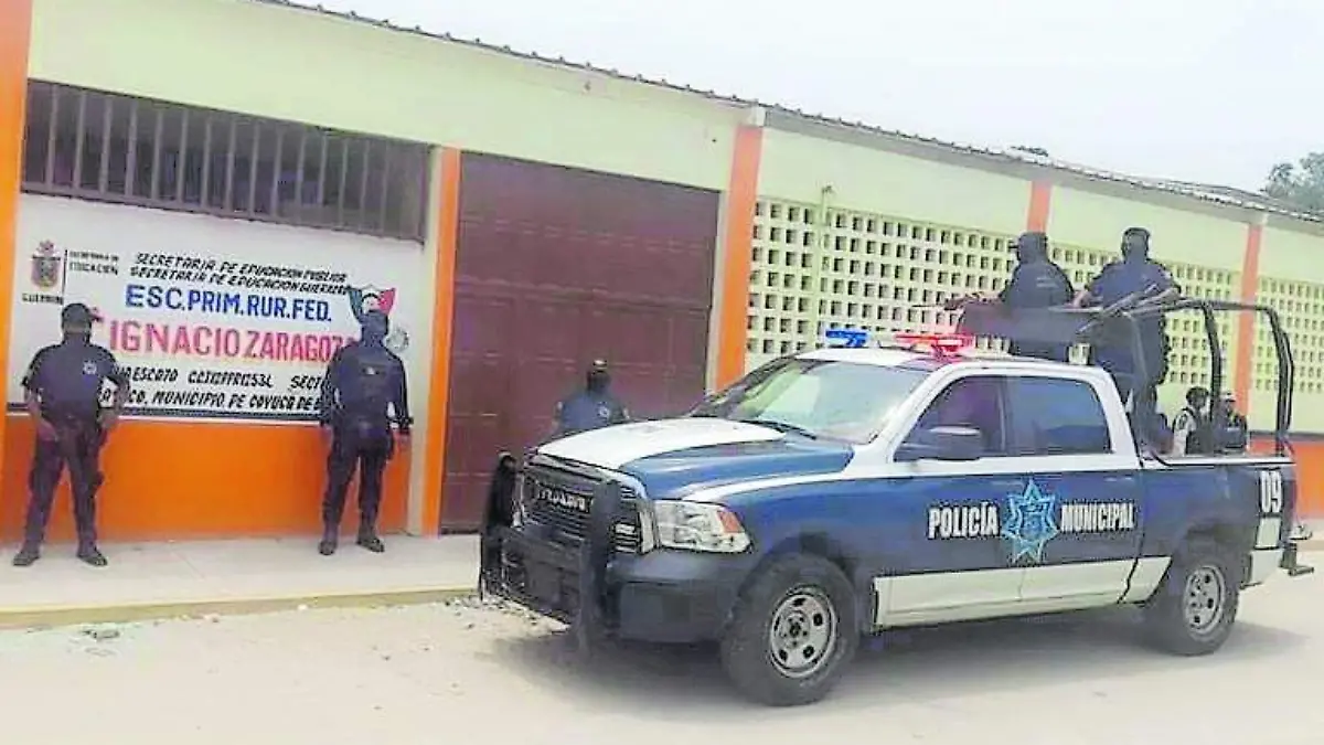 suspeden clases escuelas coyuca amenzas crimen_CMYK