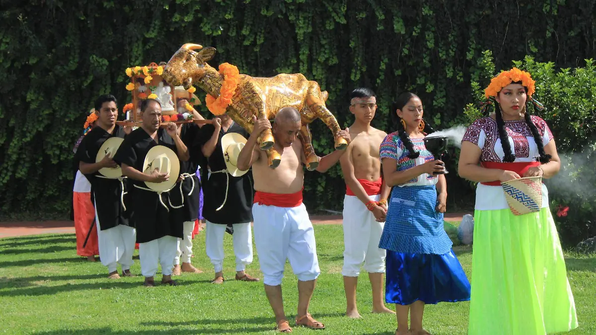 Escenificaron el ritual de la matanza del chivo