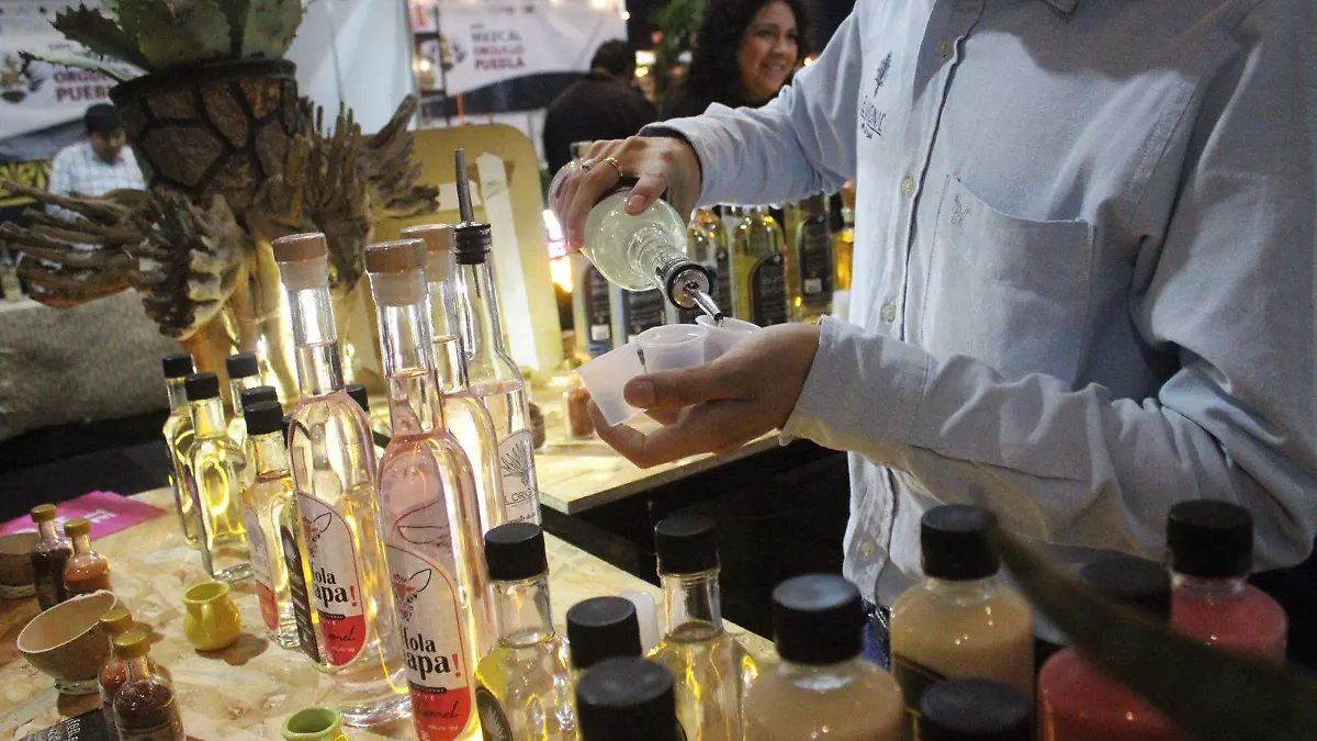 Exposicion de Mezcal de Puebla