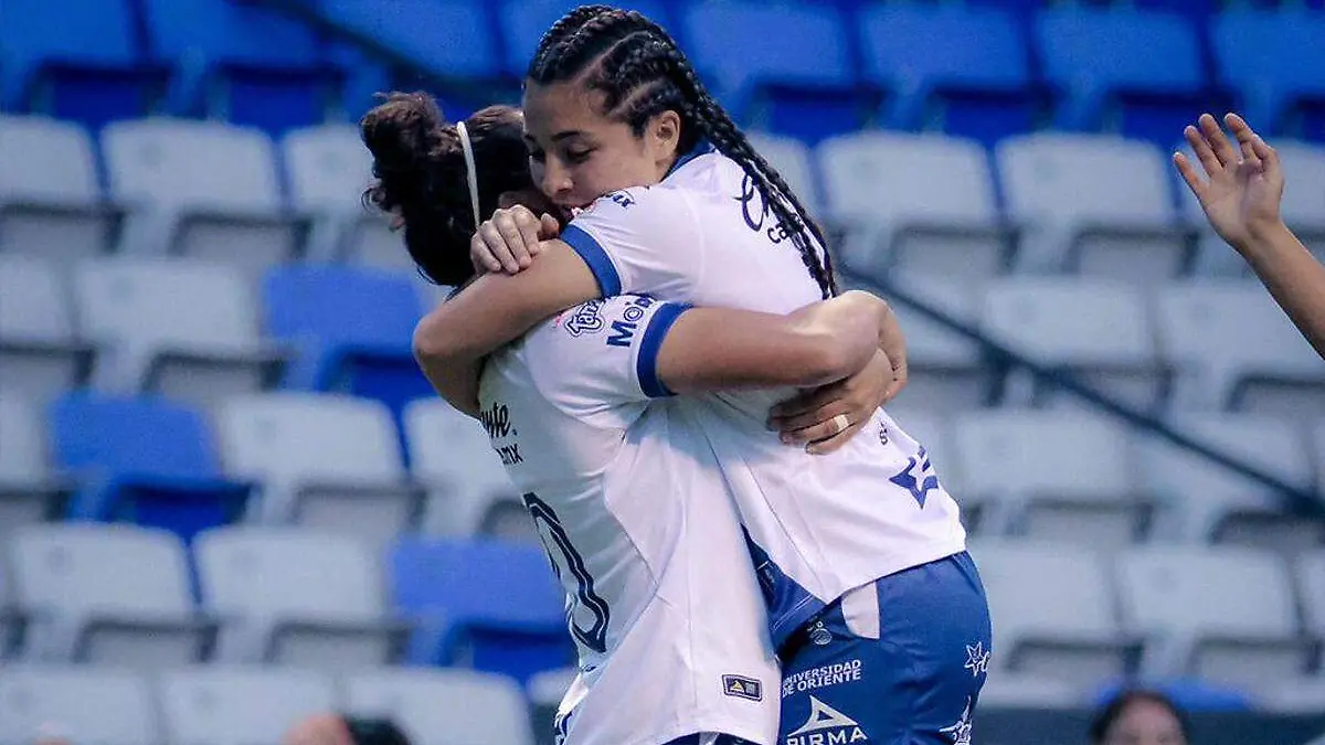 club puebla femenil